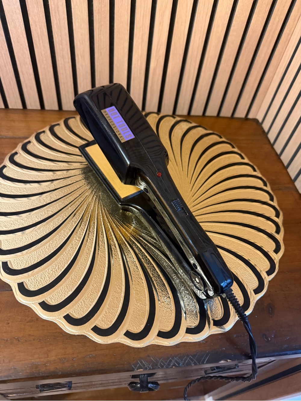 Black Men’s Hair Straightener with Digital Display - Sleek Styling Iron
